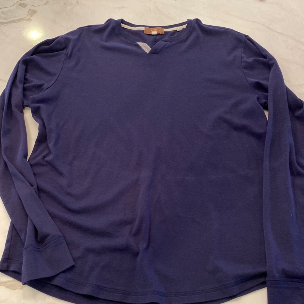 Rye 51 long sleeve V neck, size L
